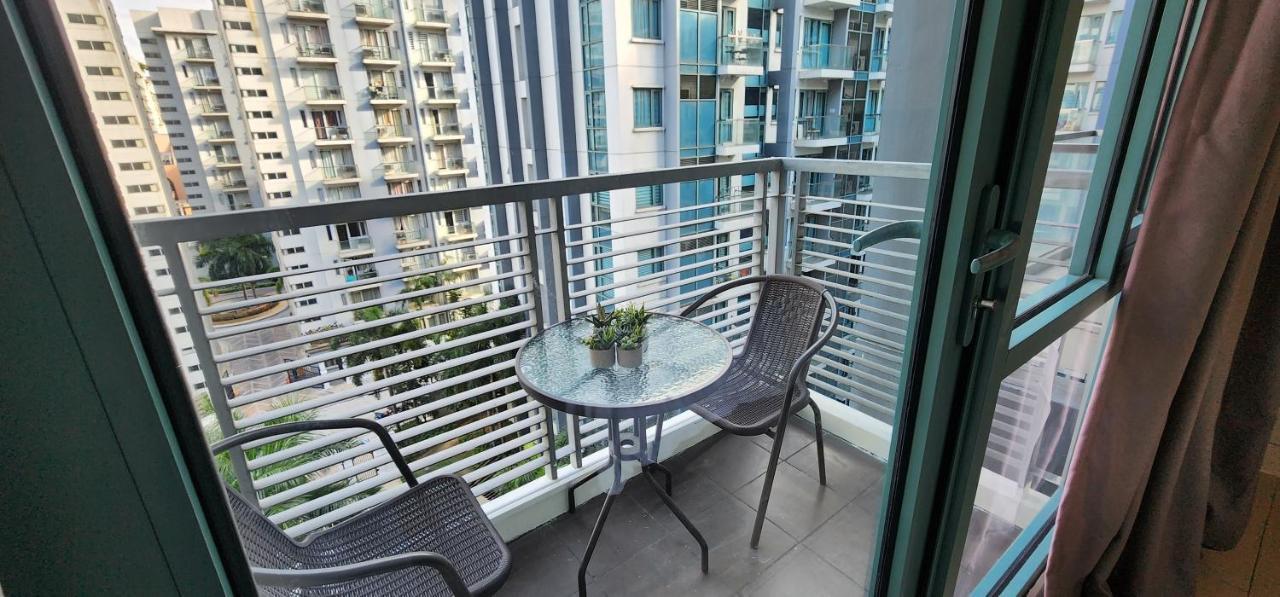 Palm Tree Villas Pasay Bagian luar foto