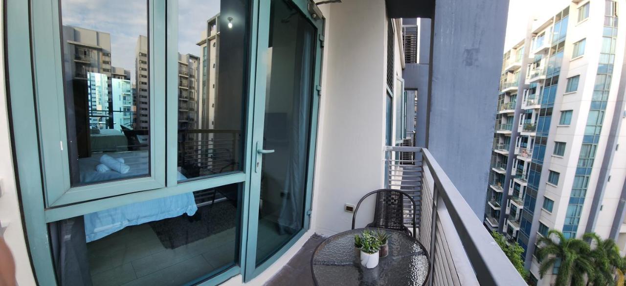 Palm Tree Villas Pasay Bagian luar foto